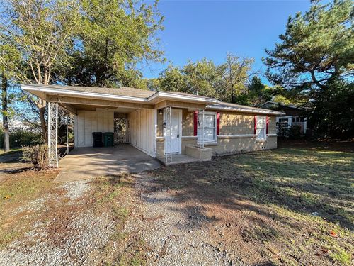 2305 Bernard St, Denton, TX, 76205-5847 | Card Image