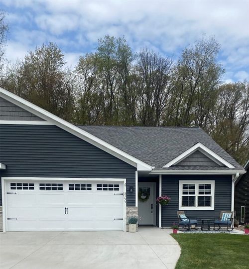 5154 Quiet Hollow Ct, Eau Claire, WI, 54701-4561 | Card Image