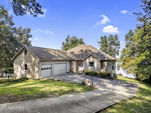 261 Morning Cove Rd, Kingston, TN, 37763-6233 | Card Image