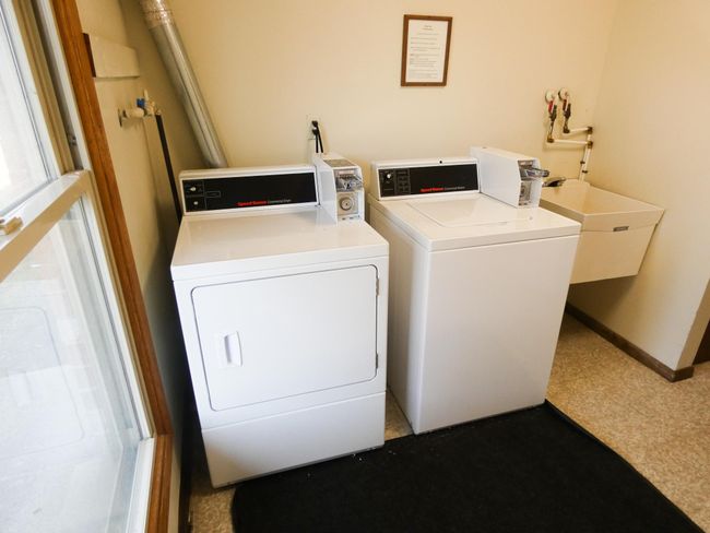 Shared Coin Laundry | Image 9