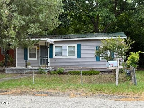 113 S Fourth St, Spring Lake, NC, 28390-3542 | Card Image