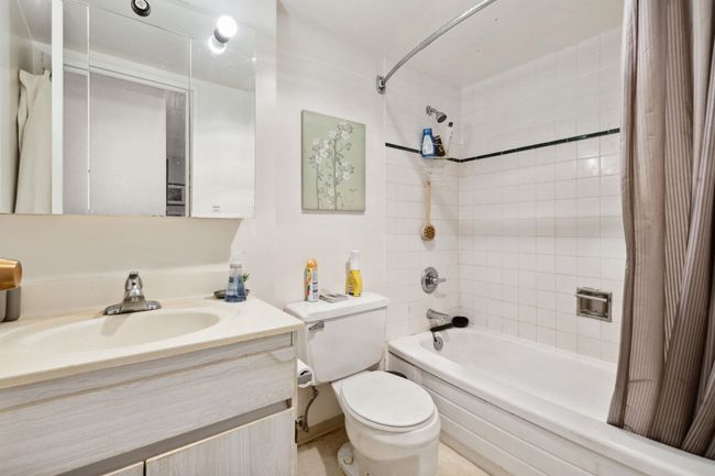 204 - 2016 Fullerton Ave, Condo with 1 bedrooms, 1 bathrooms and 1 parking in North Vancouver BC | Image 5