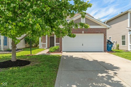 4136 Orchard Valley Ln, Indianapolis, IN, 46235-4800 | Card Image