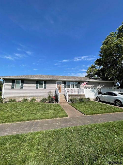 275 19th Avenue Avenue, Columbus, NE, 68601 | Card Image