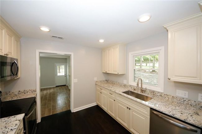 573 Mineral Springs Trl Conn, House other with 4 bedrooms, 3 bathrooms and null parking in Demorest GA | Image 32
