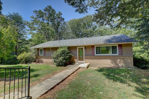 281 2nd Ave, Sunbury, PA, 17801-5807 | Card Image