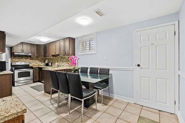 732 Royal York Rd, House other with 7 bedrooms, 4 bathrooms and 4 parking in Etobicoke ON | Image 32