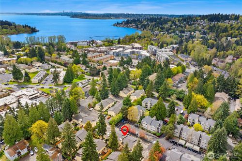 apt-e2-12024 101st Ave Ne, Kirkland, WA, 98034-6736 | Card Image