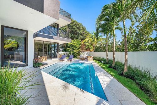 810 Andrews Ave, Delray Beach, FL, 33483-7220 | Card Image