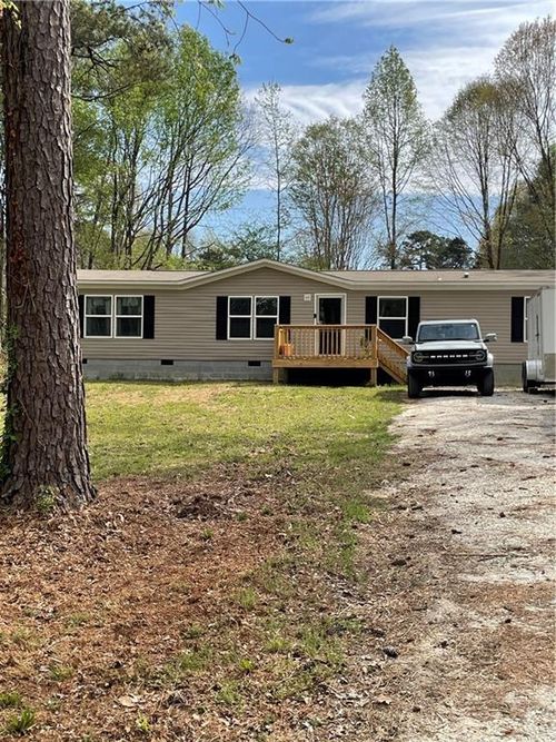 54 Holly Dr, Carrollton, GA, 30116-8413 | Card Image