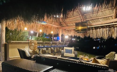 464 Nw Sandtrap Ln, Port Saint Lucie, FL, 34986-2247 | Card Image