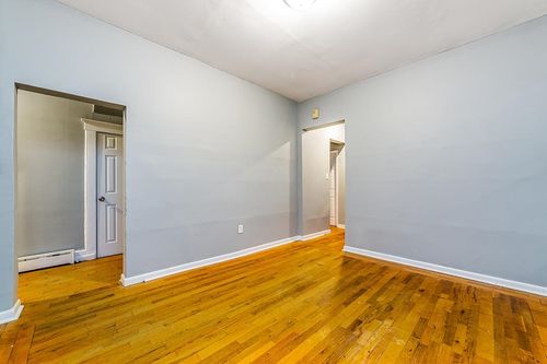 211 Myrtle Ave, Jersey City, NJ, 07305-3507 | Card Image