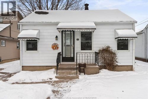 2244 Parent Ave, Windsor, ON, N8W2E3 | Card Image