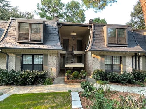8 Cantey Pl Nw, Atlanta, GA, 30327-4007 | Card Image