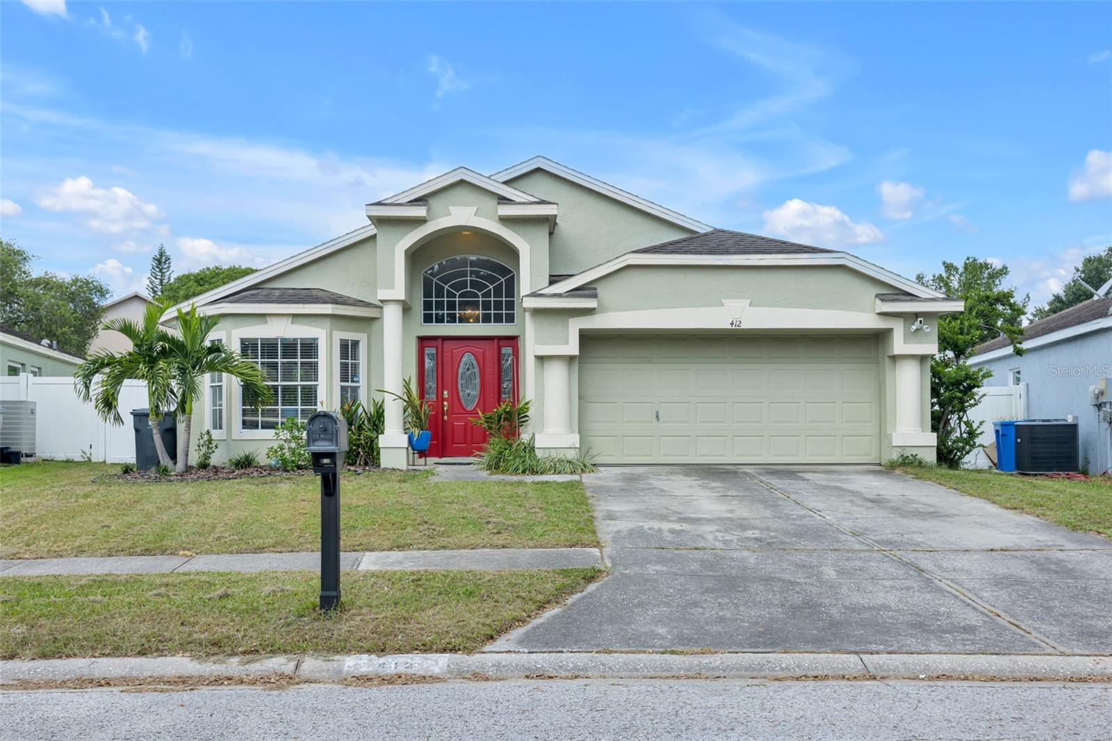 Sangria Dr, Valrico, FL 33594