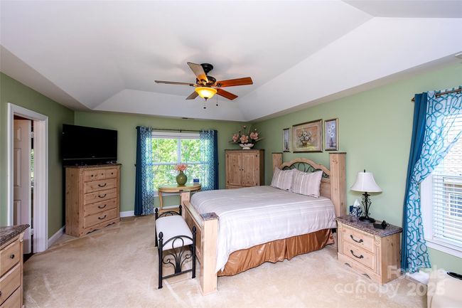 Primary Bedroom | Image 15