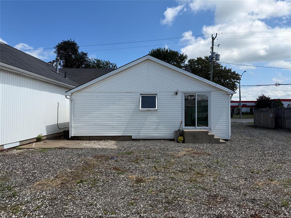 Commercial Sale in Tecumseh 4