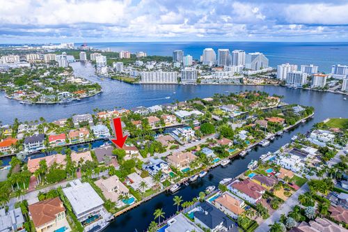 2519 Barcelona Dr, Fort Lauderdale, FL, 33301-1558 | Card Image