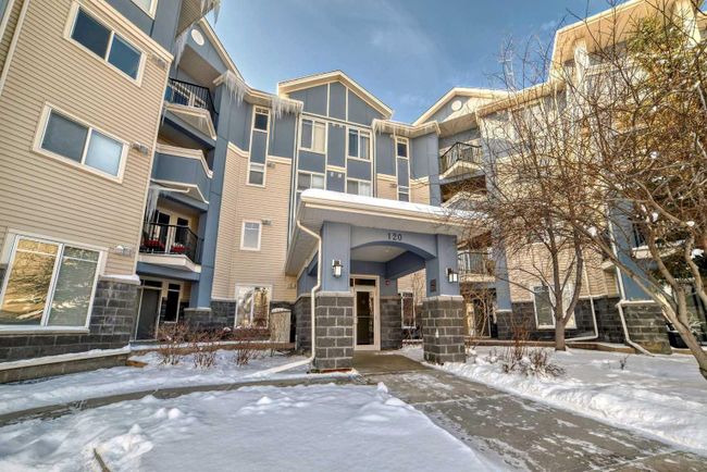 404 - 120 Country Village Circle Ne, Home with 2 bedrooms, 2 bathrooms and 2 parking in Calgary AB | Image 3