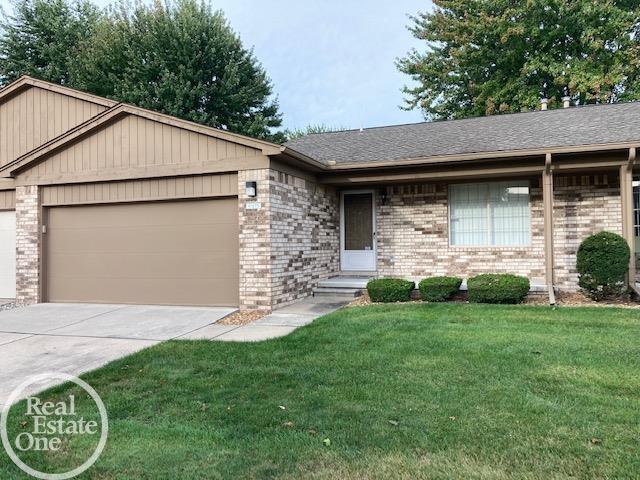 Clinton Grove Dr, Clinton Township, MI 48038