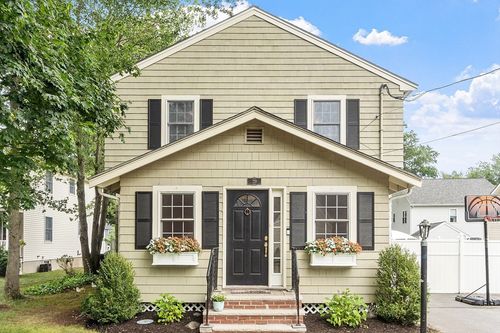 29 Belmont Ave, Wilmington, MA, 01887-2469 | Card Image