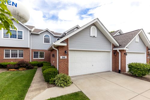 2845 Water Tower Ln, Darien, IL, 60561-1703 | Card Image