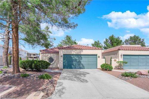 2714 Bridgepointe Dr, Las Vegas, NV, 89121-4142 | Card Image