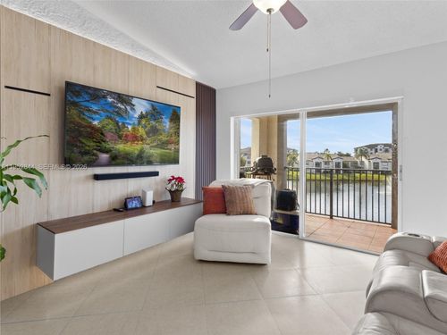 8-4460 Nw 107th Ave, Doral, FL, 33178-1884 | Card Image