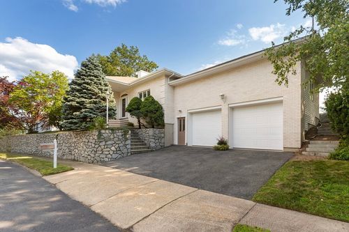 66 Nells Pond Rd, Lynn, MA, 01904-1065 | Card Image