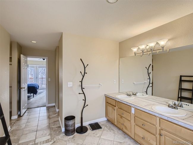 4304 S Hampton Cir, House other with 5 bedrooms, 4 bathrooms and 3 parking in Boulder CO | Image 12