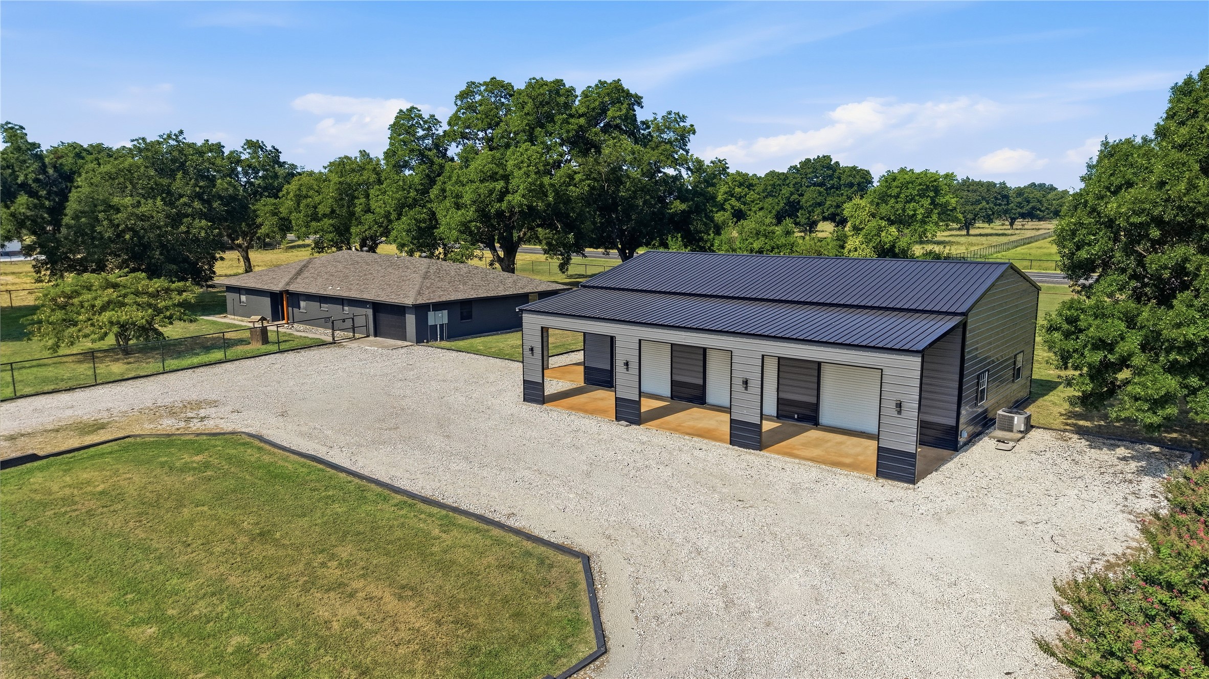 Residential in Whitesboro
