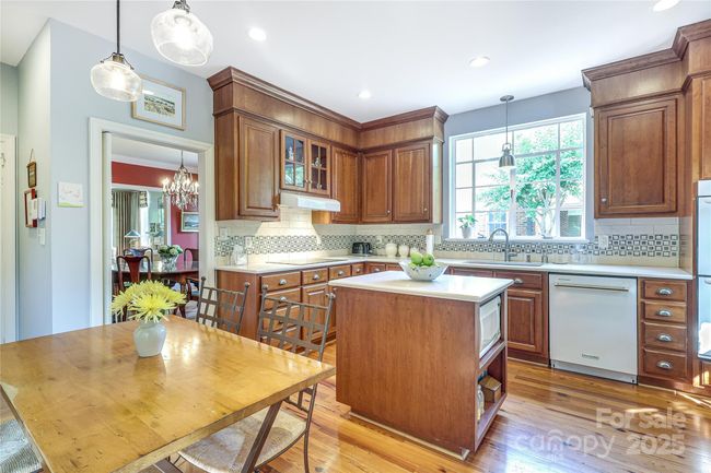 1021 Isleworth Ave, House other with 4 bedrooms, 4 bathrooms and null parking in Charlotte NC | Image 11