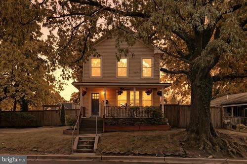 5817 Coolidge St, CAPITOL HEIGHTS, MD, 20743-2028 | Card Image