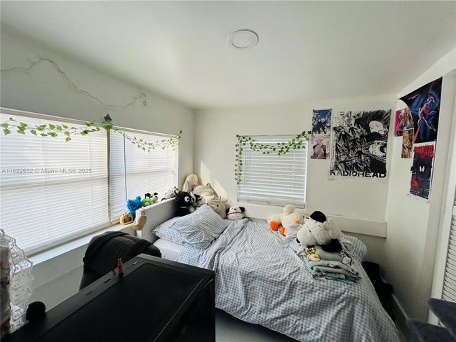 2376 Nw 55 Th St, House other with 4 bedrooms, 2 bathrooms and null parking in Miami FL | Image 9