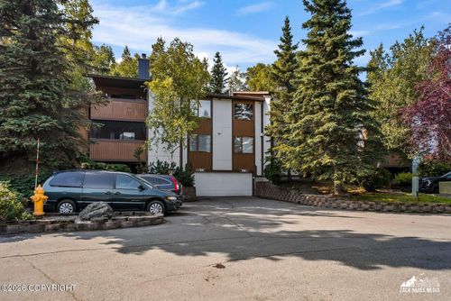 5-f-7568 Foxridge Way, Anchorage, AK, 99518-2789 | Card Image