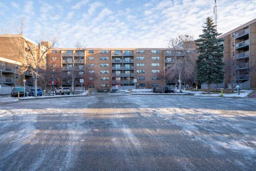 304-30 Mchugh Court Ne, Calgary, AB, T2E7X3 | Card Image