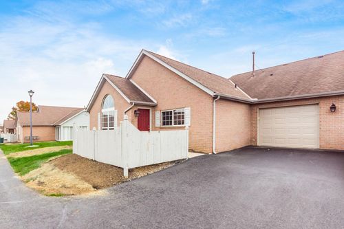 2464 Meadow Glade Dr, Hilliard, OH, 43026-7172 | Card Image
