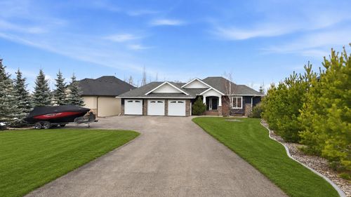 23 Westside Close, Rural Lacombe County, AB, T4S1S2 | Card Image