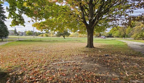 4022 Beecher Rd, Flint, MI, 48532 | Card Image