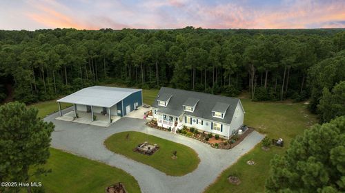 806 Mcarthur Pond Rd, Mount Olive, NC, 28365-6981 | Card Image