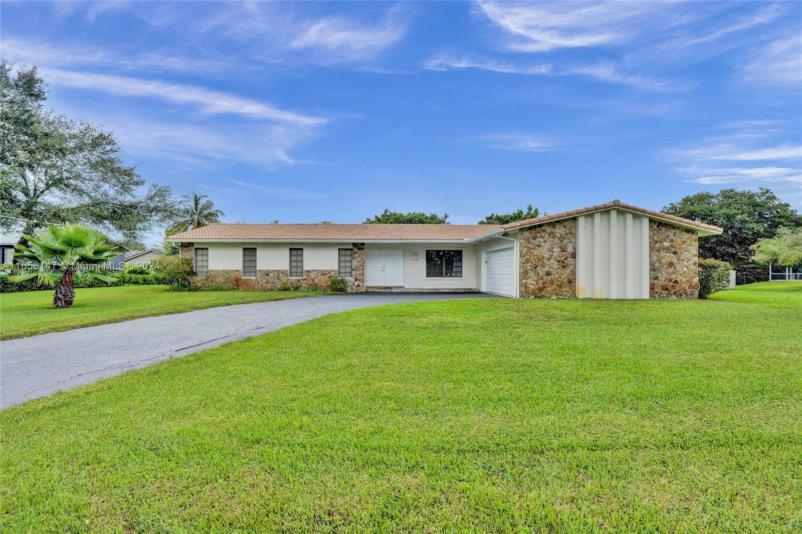 25th St, Plantation, FL 33323