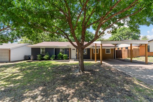13215 Blossomheath Ln, Dallas, TX, 75240-5707 | Card Image