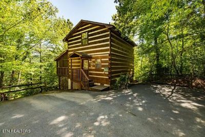 643 Kings Hills Blvd, House other with 1 bedrooms, 1 bathrooms and null parking in Pigeon Forge TN | Image 1