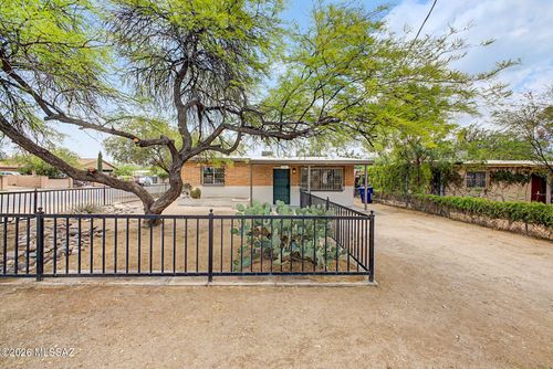 246 E President Street, Tucson, AZ, 85714 | Card Image