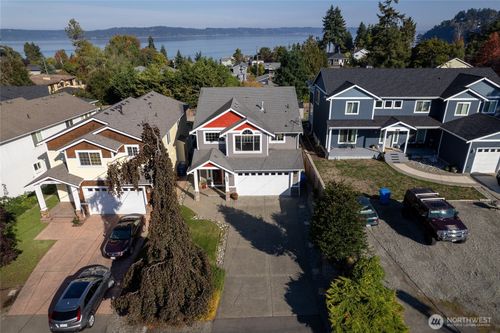 409 Wana Wana Pl Ne, Tacoma, WA, 98422-1733 | Card Image