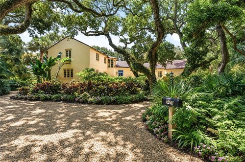 940 Sandfly Ln, Vero Beach, FL, 32963-2125 | Card Image