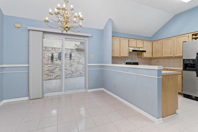 961 Green Meadow St, House other with 3 bedrooms, 2 bathrooms and null parking in Beaumont TX | Image 7