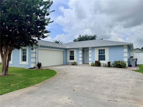 571 24th Ave, Vero Beach, FL, 32962-1343 | Card Image