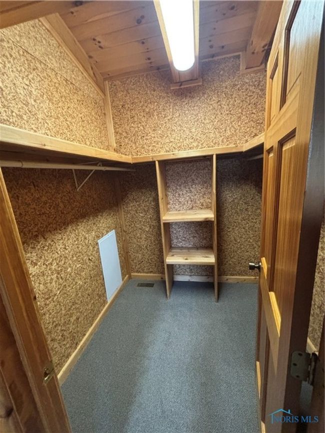 Master closet | Image 29