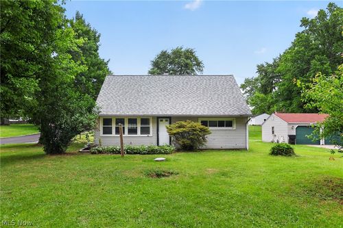 4174 Burkey Rd, Austintown, OH, 44515-3530 | Card Image